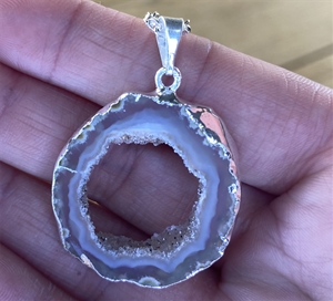 Plated Pendant Geode Slice Necklace 