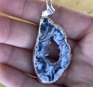Plated Pendant Geode Slice Necklace 